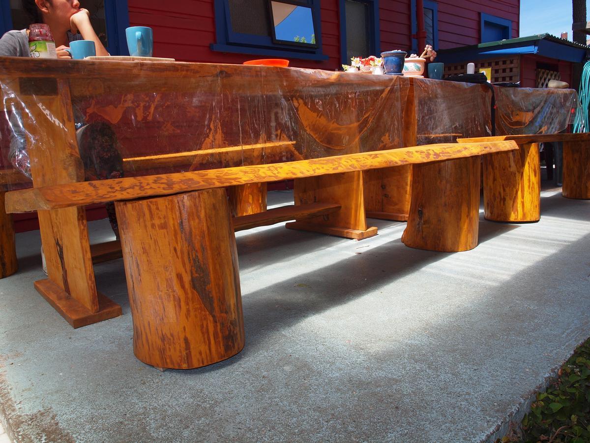 Annies Nirvana Lodge Backpackers Takaka Exterior photo